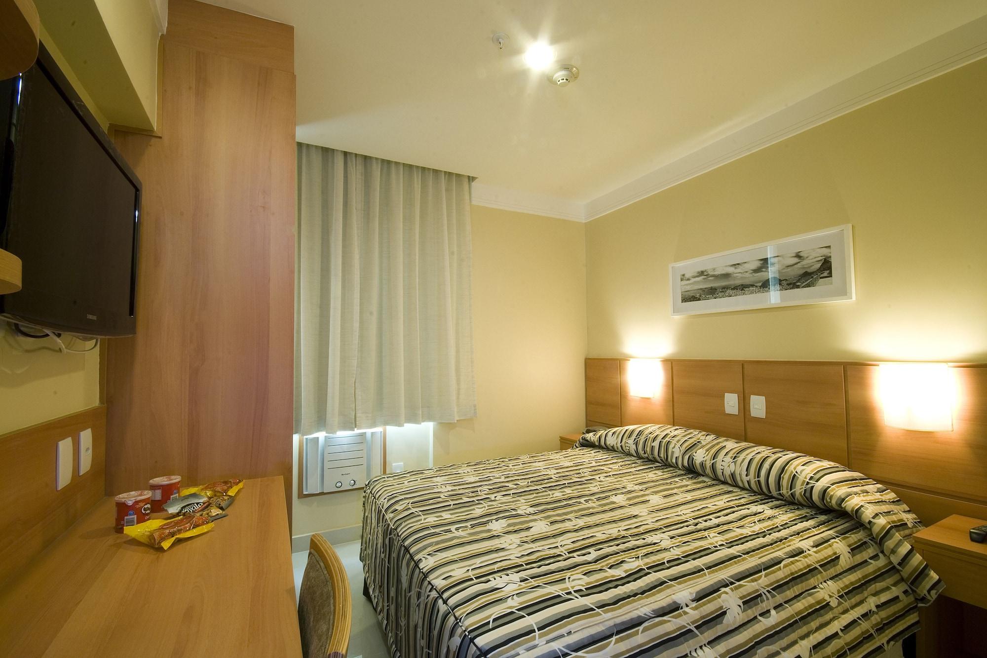 호텔 아틀란티코 비즈니스 센트로 리오데자네이루 외부 사진 A room at the hotel