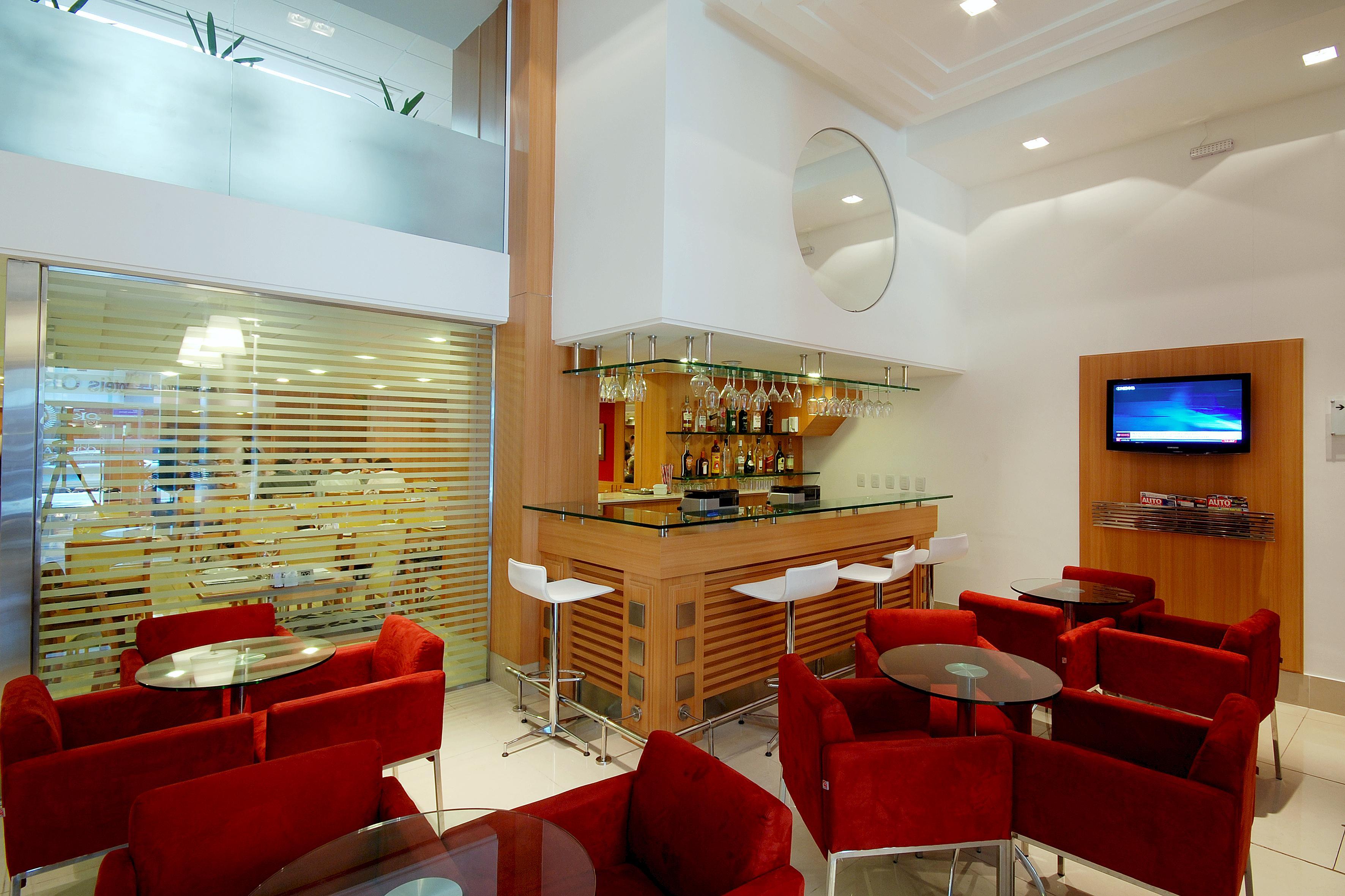 호텔 아틀란티코 비즈니스 센트로 리오데자네이루 외부 사진 Interior of the airport lounge