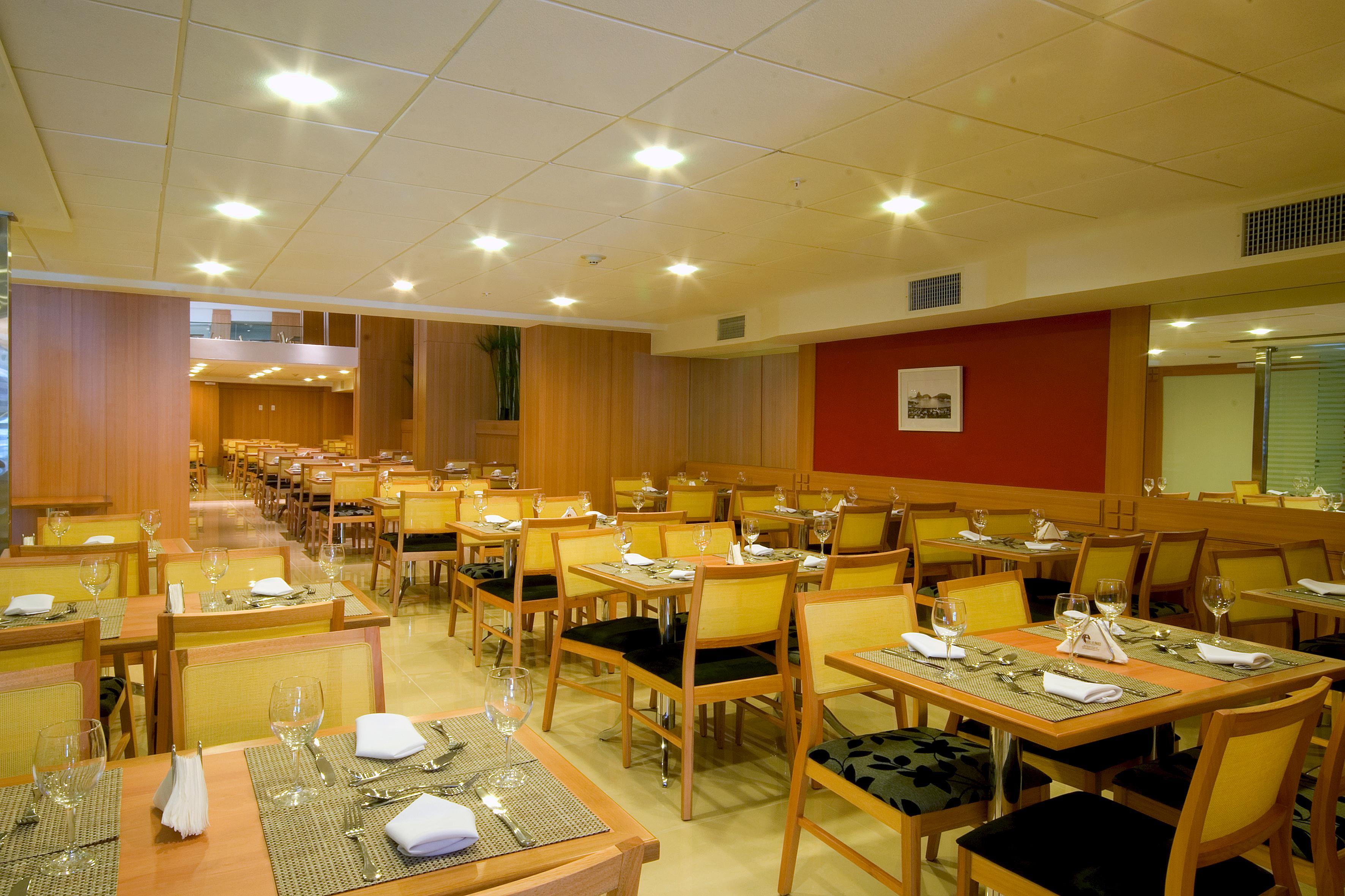 호텔 아틀란티코 비즈니스 센트로 리오데자네이루 외부 사진 A restaurant in Belgrade
